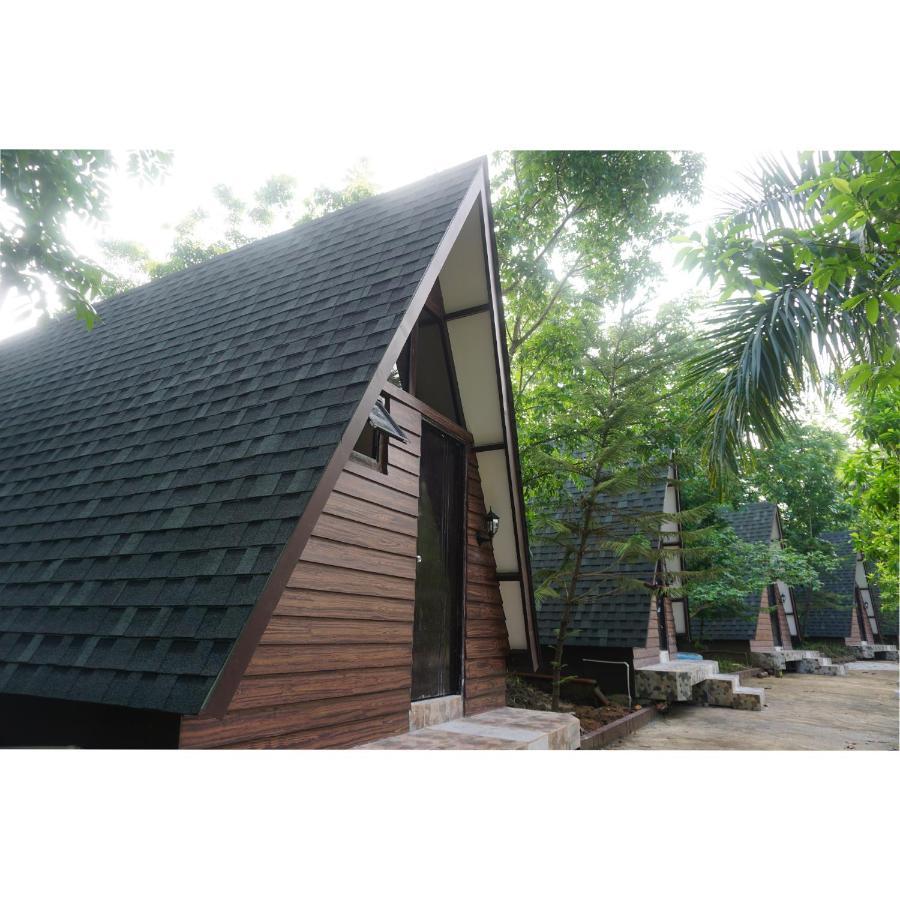 Floating Sanctuary Resort Powered By Cocotel Bulacan Esterno foto