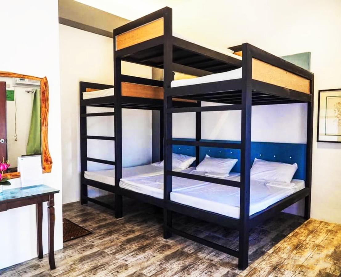 Floating Sanctuary Resort Powered By Cocotel Bulacan Esterno foto