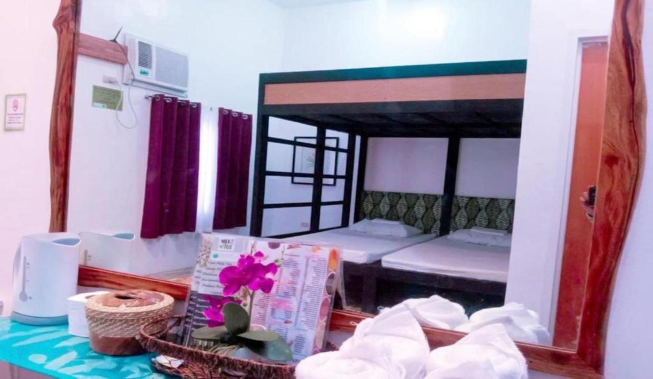 Floating Sanctuary Resort Powered By Cocotel Bulacan Esterno foto